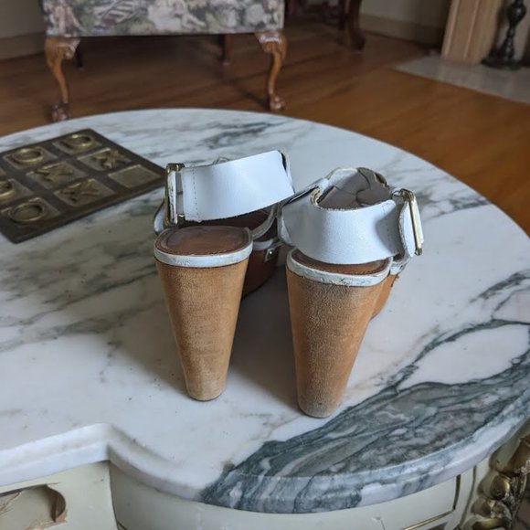 White platform heels - Picture 2 of 2